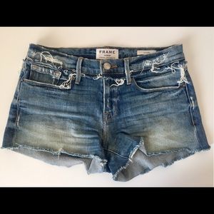 Frame Le Cutoff Shorts